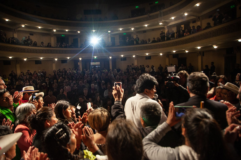 Seremos millones - Estreno - Evo Morales en el escenario